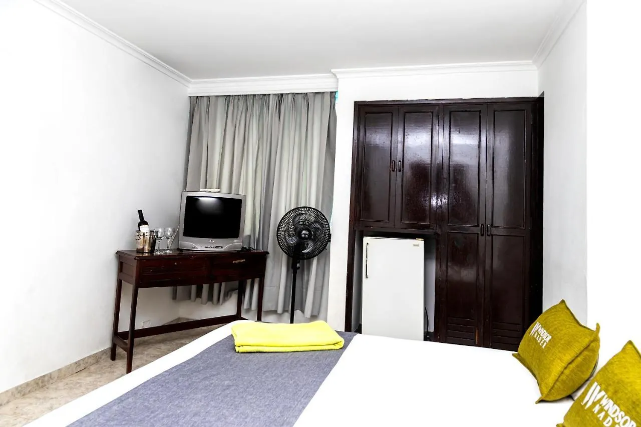 Hotel Windsor Plaza - Downtown كالي