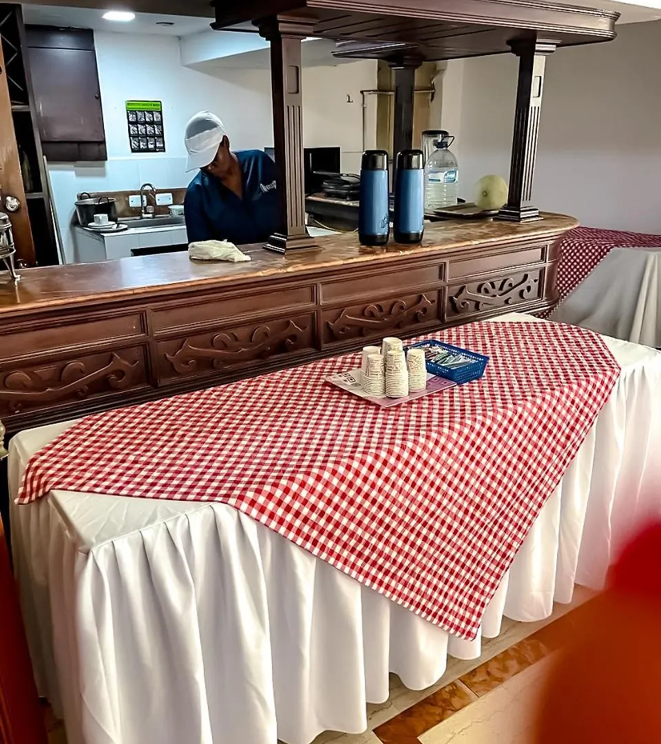 Hotel Windsor Plaza - Downtown كالي